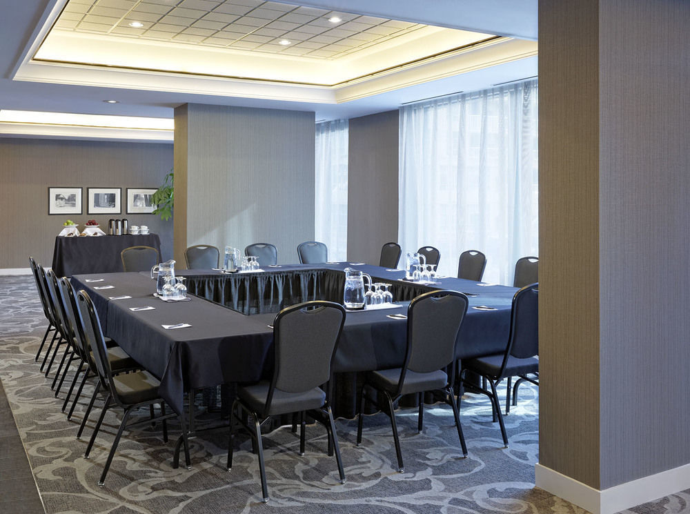 Cambridge Suites Toronto Ngoại thất bức ảnh